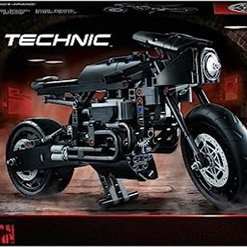 LEGO Technic 42155 - The Batman BatCycle 6